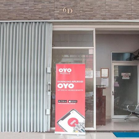 Oyo 383 Env Residence Джакарта Екстериор снимка