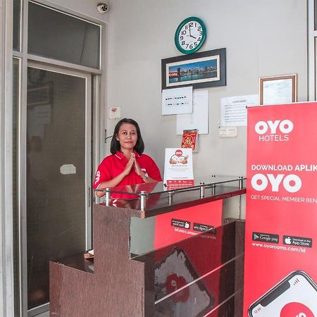 Oyo 383 Env Residence Джакарта Екстериор снимка