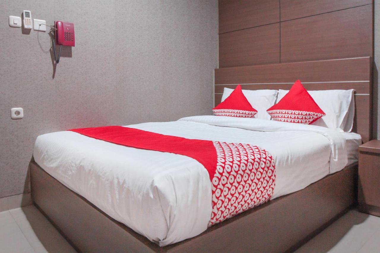 Oyo 383 Env Residence Джакарта Екстериор снимка