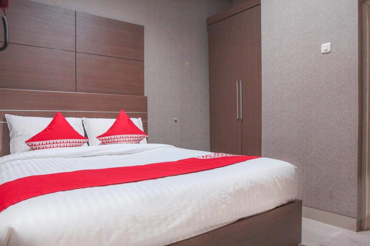 Oyo 383 Env Residence Джакарта Екстериор снимка