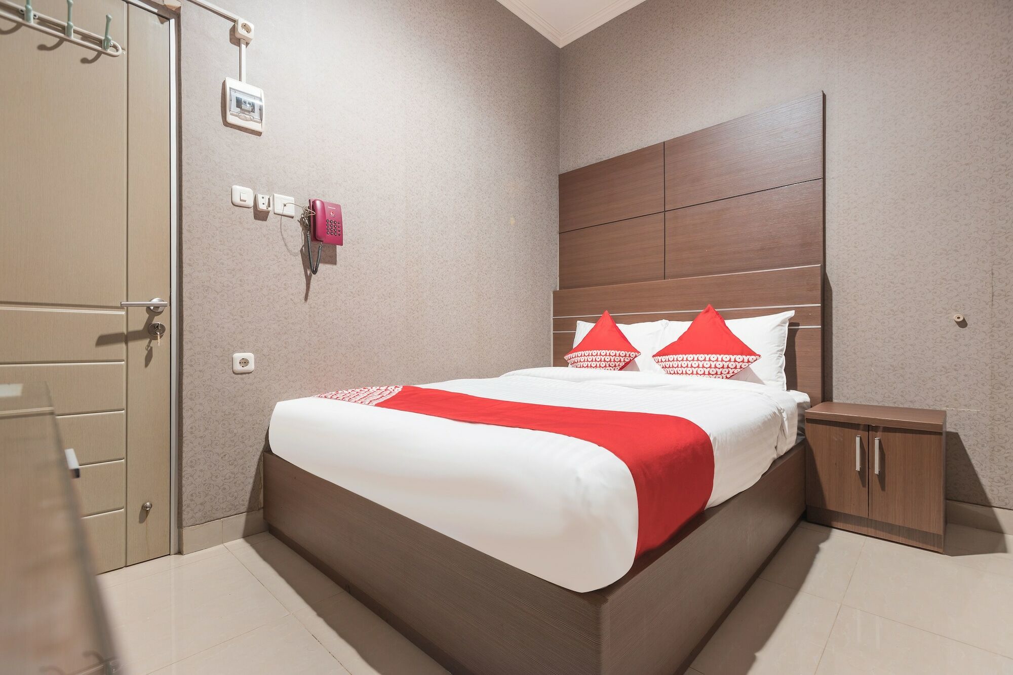 Oyo 383 Env Residence Джакарта Екстериор снимка
