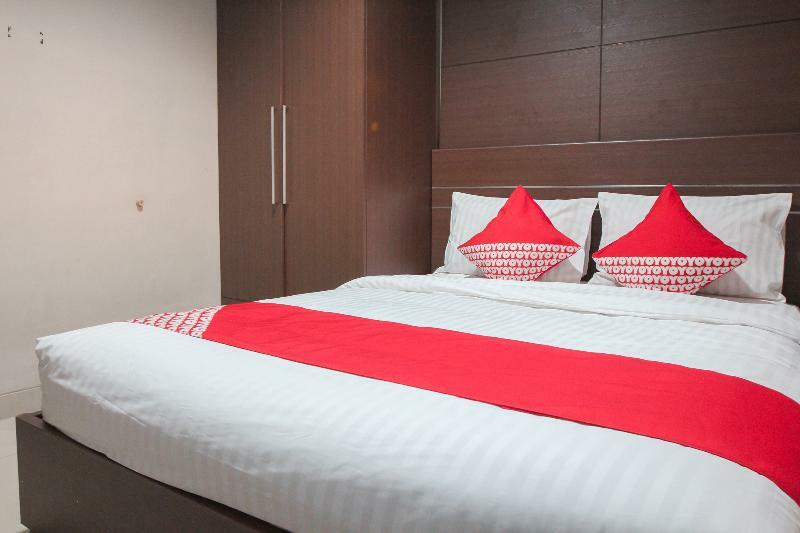 Oyo 383 Env Residence Джакарта Екстериор снимка
